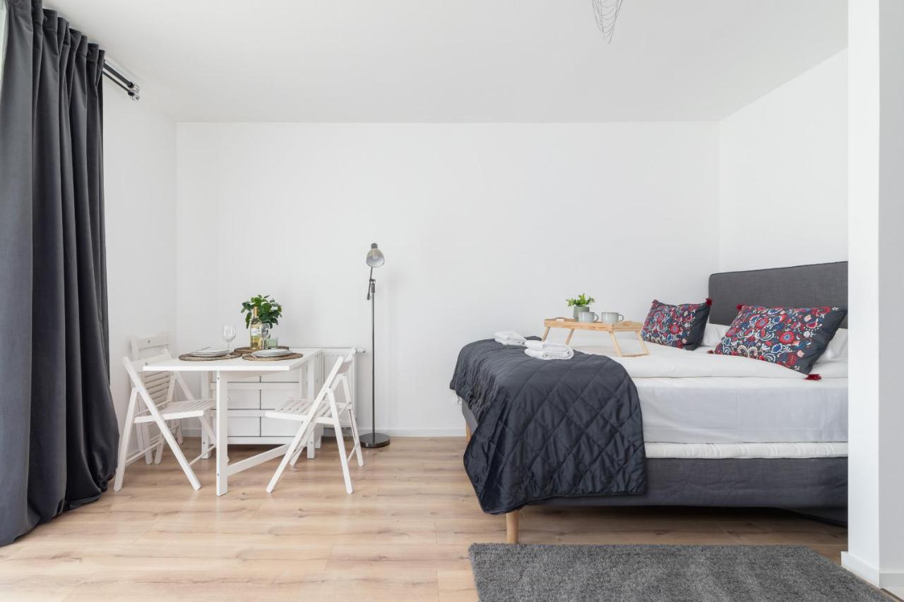 Elegant Pet-Friendly Studio In Krakow By Noclegi Renters Экстерьер фото
